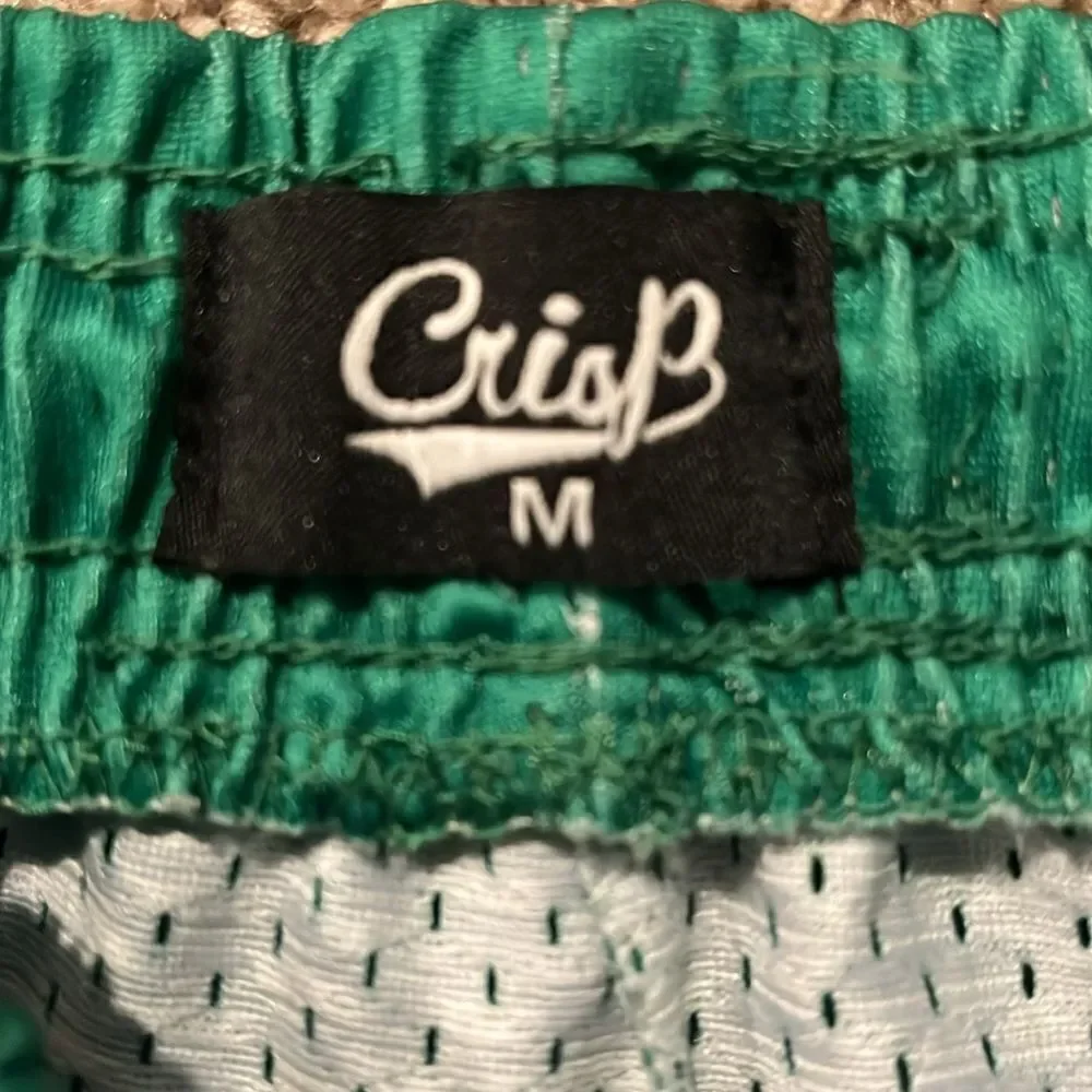 Crisp “Bean Town” green mesh shorts, size M
